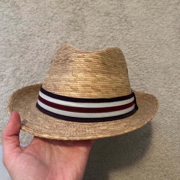 Nice straw hat - Picture 1 of 3